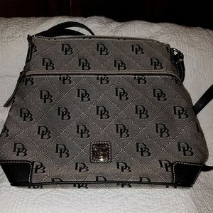 Dooney & Bourke purse